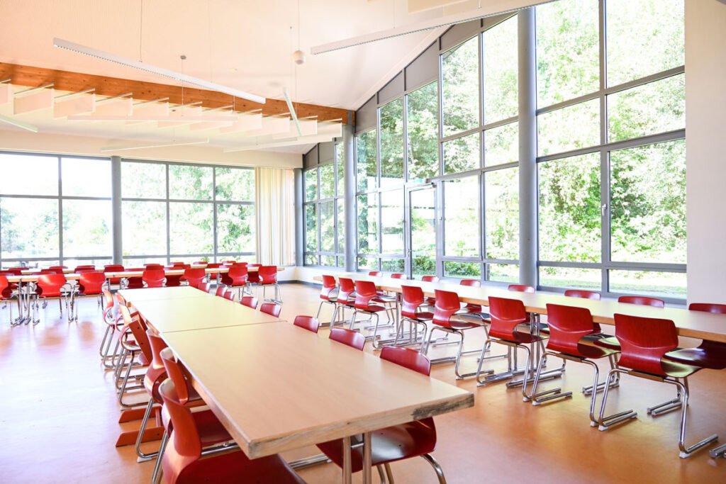 Großzügige Mensa für das Schulzentrum Esens