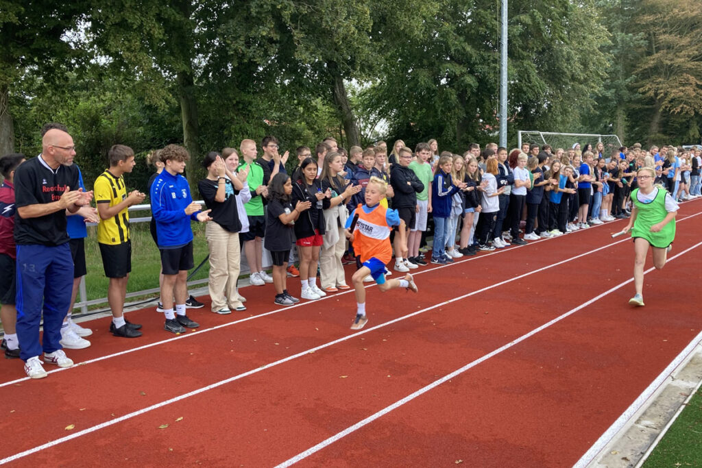 Sportwettkämpfe im Stadion an der Peldemühle